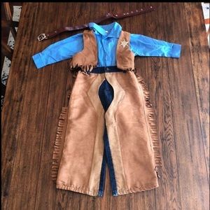 ❌SOLD❌ Boys Cowboy Halloween Costume Size  3/4